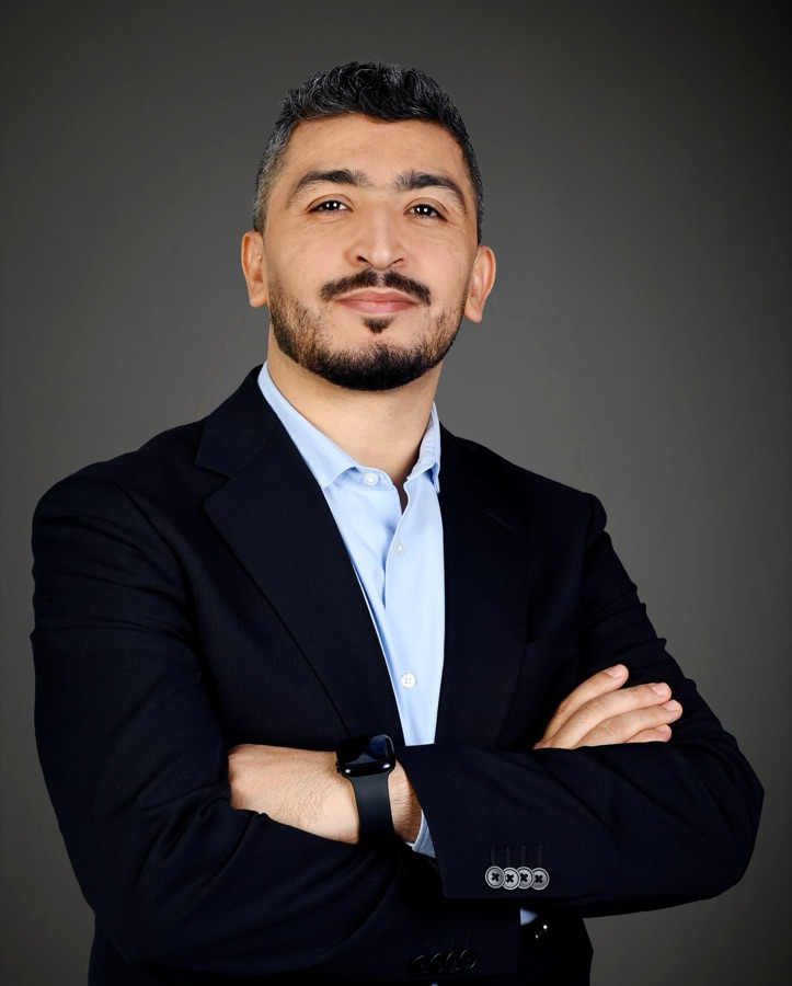 Portrait of Akram Hidri, founder of AutismoLab